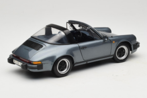 Porsche 911 SC Silver Minichamps 1:18 100063060 Metall — bild 3 av 8
