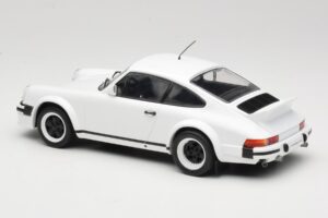 Porsche 911 SC GT Race Version IXO 1:18 18CMC007 Metall — bild 5 av 6