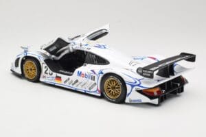 Porsche 911 GT1 #25 Porsche AG U. Alzen / J. Muller / B. Wollek 24 Hours of Le Mans 1998 Maisto 1:18 56052 Metall — bild 5 av 8