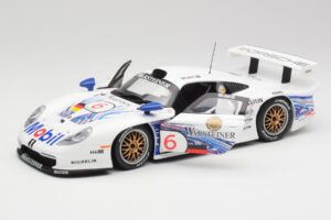 Porsche 911 GT1 #6 T. Boutsen / H-J. Stuck 1997 UT Models 1:18 39720 Metall — bild 2 av 8