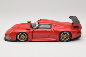 Porsche 911 GT1 Concept Röd UT Models 1:18 180966625-R1 Metall — bild 4 av 8