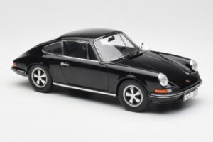 Porsche 911 S Svart Schuco 1:18 450047200 Metall — bild 6 av 8