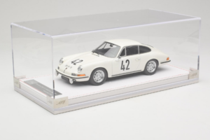 Porsche 911 S #42 R. Buchet / H. Linge Auguste Veuillet 24 Hours of Le Mans Class Winner 1967 IVY 1:18 REMC006 Resin — bild 2 av 6
