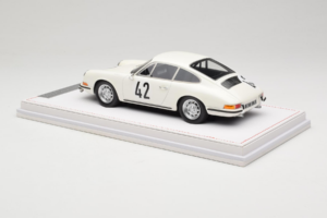 Porsche 911 S #42 R. Buchet / H. Linge Auguste Veuillet 24 Hours of Le Mans Class Winner 1967 IVY 1:18 REMC006 Resin — bild 5 av 6
