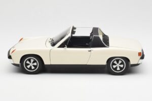 Porsche 914/6 Ljus Elfenben AUTOart 1:18 77933 Metall — bild 4 av 8