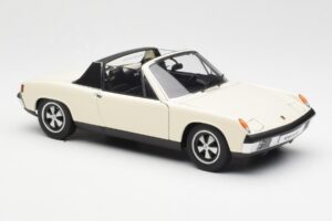 Porsche 914/6 Ljus Elfenben AUTOart 1:18 77933 Metall — bild 6 av 8