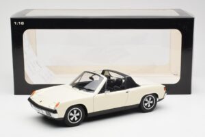 Porsche 914/6 Ljus Elfenben AUTOart 1:18 77933 Metall — bild 8 av 8