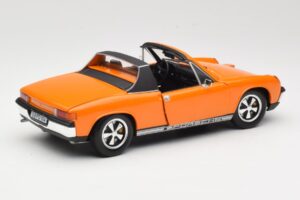 Porsche 914/6 Orange Revell 1:18 08864 Metall — bild 3 av 8