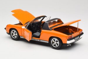 Porsche 914/6 Orange Revell 1:18 08864 Metall — bild 5 av 8