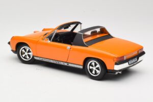 Porsche 914/6 Orange Revell 1:18 08864 Metall — bild 7 av 8