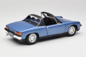 Porsche 914 Blå Revell 1:18 08975 Metall — bild 3 av 8