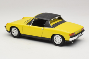Porsche 914 Gul Revell 1:18 8976 Metall — bild 7 av 8