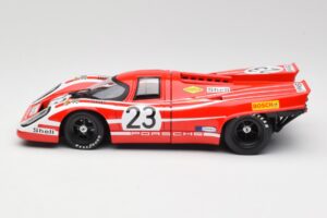 Porsche 917K #23 R. Attwood / H. Herrmann 24 Hours of Le Mans Winner 1970 Norev 1:18 187586 Metall — bild 3 av 6
