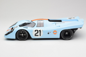 Porsche 917K Gulf #21 P. Rodriguez / L. Kinnunen J.W. Automotive Engineering 24 Hours of Le Mans 1970 Minichamps 1:12 1237066 — bild 3 av 6