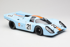 Porsche 917K Gulf #21 P. Rodriguez / L. Kinnunen J.W. Automotive Engineering 24 Hours of Le Mans 1970 Minichamps 1:12 1237066 — bild 4 av 6