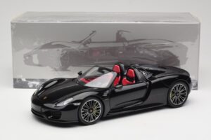 Porsche 918 Spyder Basalt Svart Metallic Minichamps 1:18 110062431 Metall — bild 8 av 8