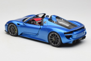 Porsche 918 Spyder Blue Metallic Minichamps 1:18 110062432 Metall — bild 7 av 8