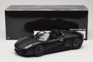 Porsche 918 Spyder Matte Black Minichamps 1:18 110060031 Metall — bild 8 av 8