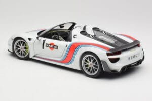 Porsche 918 Spyder Weissach Package Martini Minichamps 1:18 110062440 Metall — bild 7 av 8