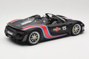 Porsche 918 Spyder Weissach Package Matt Black With Martini Stripes Minichamps 1:18 110062445 Metall — bild 3 av 8