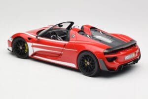 Porsche 918 Spyder Weissach Package Röd & Vita Ränder Minichamps 1:18 110062442 Metall — bild 8 av 9