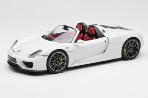 Porsche 918 Spyder Vit Minichamps 1:18 110062436 Metall