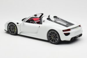 Porsche 918 Spyder Vit Minichamps 1:18 110062436 Metall — bild 7 av 8