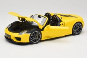 Porsche 918 Spyder Gul Minichamps 1:18 110062434 Metall — bild 2 av 8