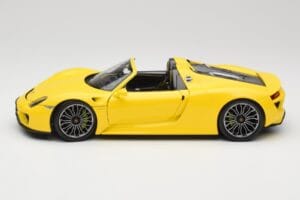 Porsche 918 Spyder Gul Minichamps 1:18 110062434 Metall — bild 4 av 8