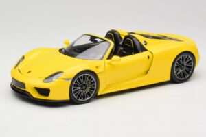 Porsche 918 Spyder Gul Minichamps 1:18 110062434 Metall