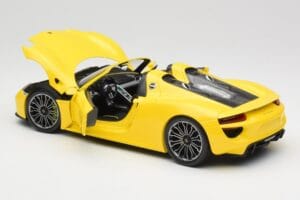 Porsche 918 Spyder Gul Minichamps 1:18 110062434 Metall — bild 5 av 8