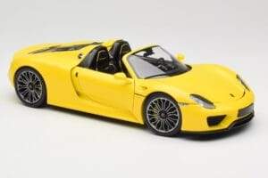 Porsche 918 Spyder Gul Minichamps 1:18 110062434 Metall — bild 6 av 8