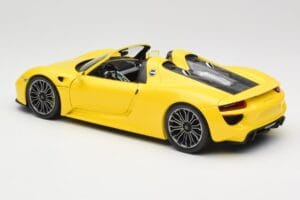 Porsche 918 Spyder Gul Minichamps 1:18 110062434 Metall — bild 7 av 8