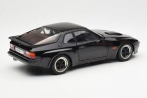 Porsche 924 Carrera GT Svart AUTOart 1:18 78001 Metall — bild 3 av 8