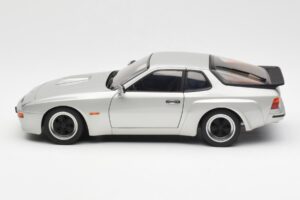 Porsche 924 Carrera GT Diamond Silver AUTOart 1:18 78002 Metall — bild 4 av 8