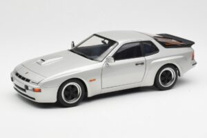 Porsche 924 Carrera GT Diamond Silver AUTOart 1:18 78002 Metall