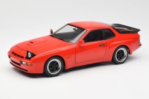 Porsche 924 Carrera GT Guards Röd AUTOart 1:18 78003 Metall
