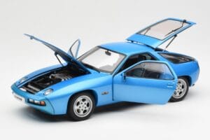 Porsche 928 Blå AUTOart 1:18 77901 Metall — bild 2 av 8