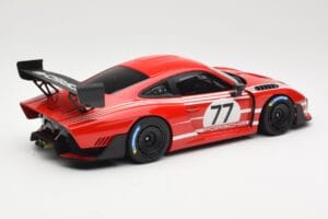 Porsche 935/19 Röd med Vita Ränder Minichamps 1:18 155067577 Metall — bild 2 av 6