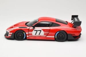 Porsche 935/19 Röd med Vita Ränder Minichamps 1:18 155067577 Metall — bild 3 av 6
