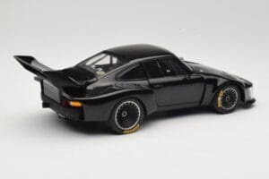 Porsche 935 Turbo Group 5 1976 Exoto 1:18 18101 Metall — bild 3 av 8
