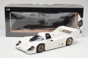 Porsche 956K Plain Body 1982 Minichamps 1:18 155826600 Metall — bild 6 av 6