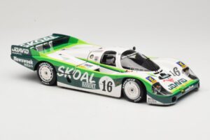 Porsche 956L #16 Skoal Bandit G. Edwards / D. Sears / M. Bleekemolen 24 Hours of Le Mans 1983 Minichamps 1:18 183836916 Metal — bild 6 av 8