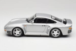 Porsche 959 Silver Metallic Minichamps 1:18 155066201 Metall — bild 3 av 6