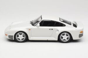 Porsche 959 White Metallic Minichamps 1:18 155066206 Metall — bild 3 av 6
