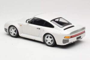 Porsche 959 White Metallic Minichamps 1:18 155066206 Metall — bild 5 av 6
