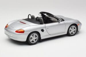 Porsche Boxster 986 Cabriolet Arctic Silver Metallic UT Models 1:18 27852 Metall — bild 3 av 8