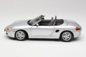 Porsche Boxster 986 Cabriolet Arctic Silver Metallic UT Models 1:18 27852 Metall — bild 4 av 8
