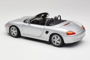 Porsche Boxster 986 Cabriolet Arctic Silver Metallic UT Models 1:18 27852 Metall — bild 7 av 8