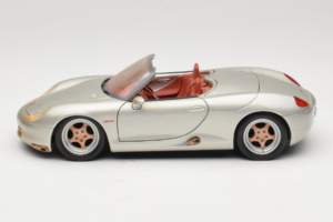 Porsche Boxster 986 Concept Silver Maisto 1:18 50231 Metall — bild 4 av 8